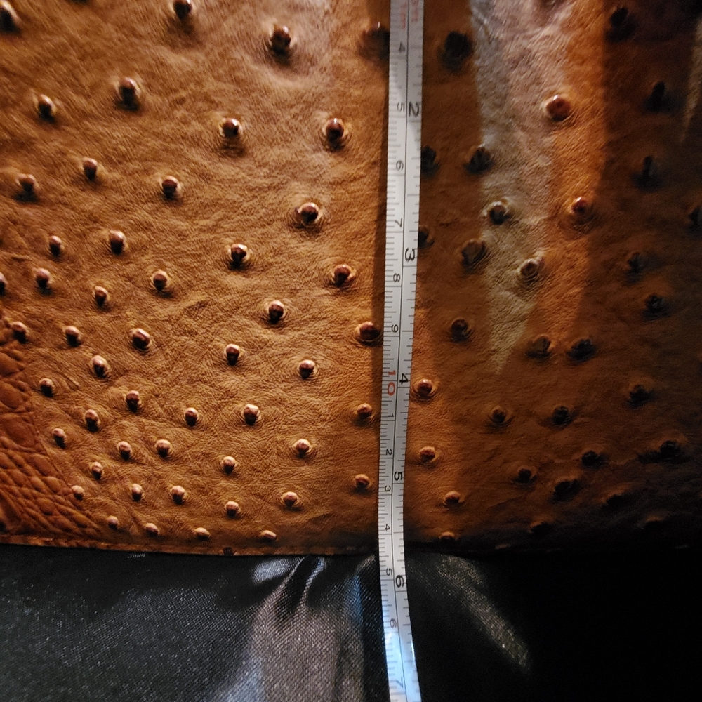 Ostrich pattern handbag - Picture 3 of 12
